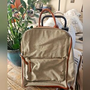Universal thread nice & clean canvas and synthetic leather backpack